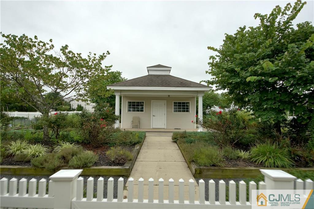 45 Pebble Creek Road Dayton, NJ 08810 - Photo 22 of 25 Gallery Image 22