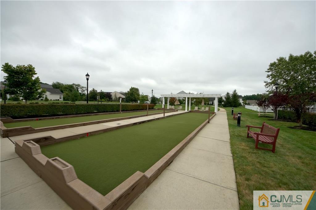 45 Pebble Creek Road Dayton, NJ 08810 - Photo 23 of 25 Gallery Image 23