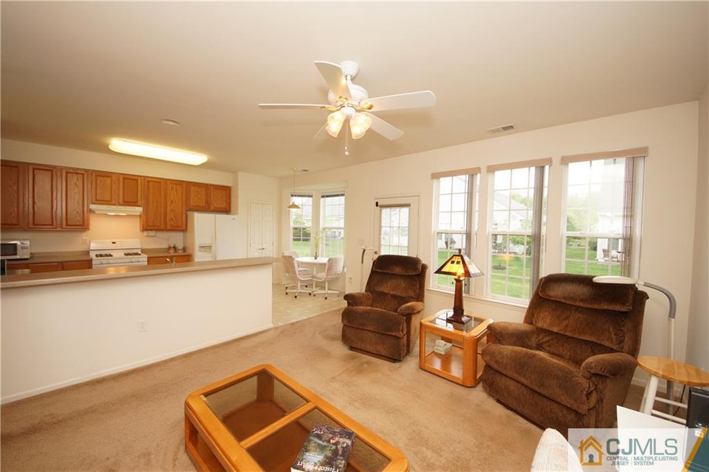 45 Pebble Creek Road Dayton, NJ 08810 - Photo 7 of 25 Gallery Image 7