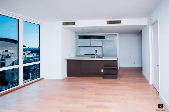 $2,295,000 | 22 North 6th Street, Unit 20D | Williamsburg