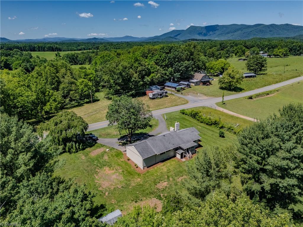 2119 Old Pipers Gap Road Cana, VA 24317 - Photo 43 of 45