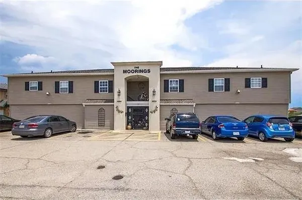 $99,000 | 4854 Pontchartrain Drive, Unit 5, Slidell, LA 70458