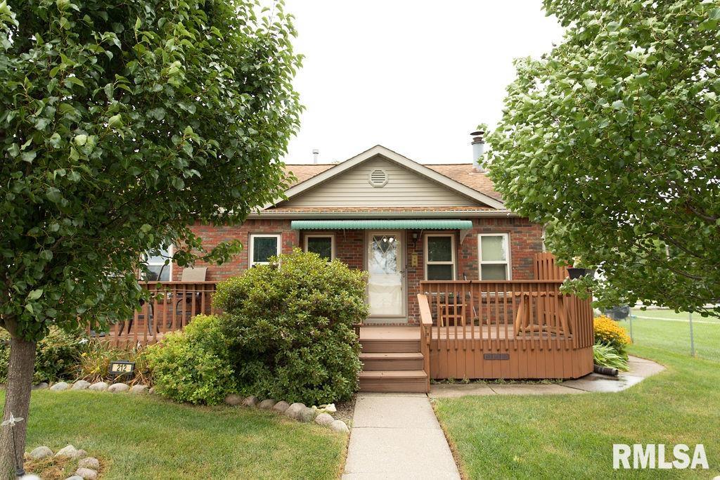 212 North 1st Avenue Hampton, IL 61256 - Photo 3 of 52 Gallery Image 3