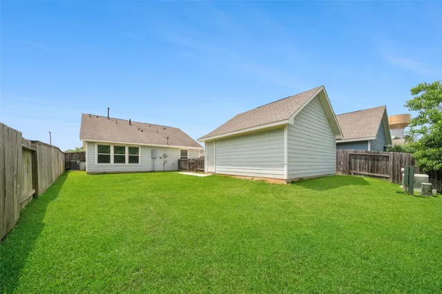 $1,695 | 222 North Lynx Trail, Montgomery, TX 77316