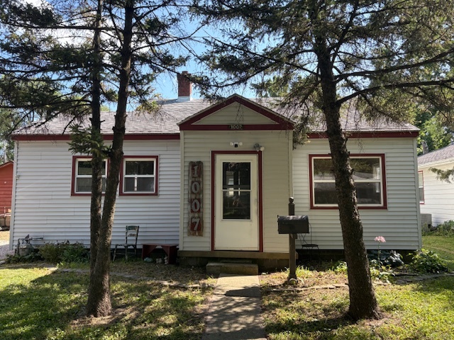 1007 West Tremont Street Champaign, IL 61821 - Photo 1 of 20 Gallery Image 1