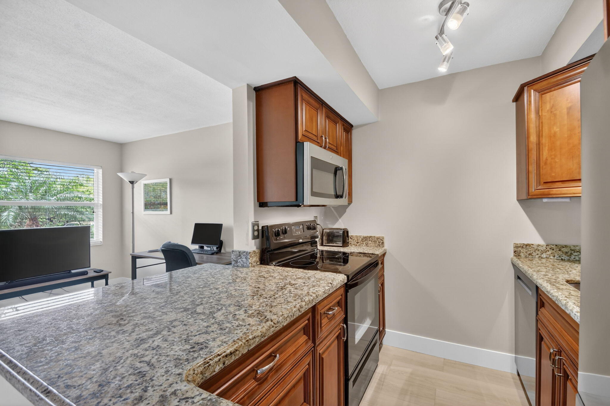 5520 North Ocean Boulevard, Unit 110 Ocean Ridge, FL 33435 - Photo 19 of 108 18-web-or-mls-DSC_6892