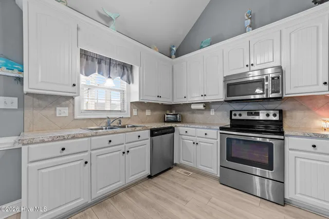 $349,000 | 3137 Chesswood Lane, Winterville, NC 28590