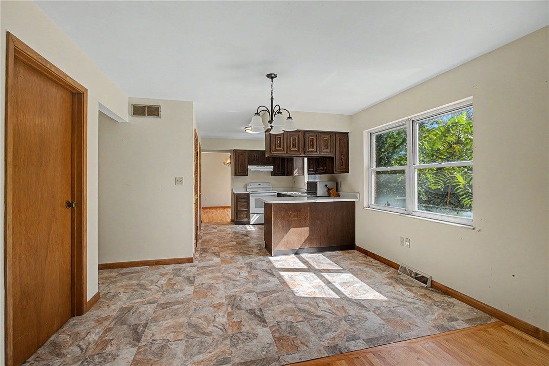 5706 Red Lion 5 Points Road Springboro, OH 45066 - Photo 17 of 61 Gallery Image 17