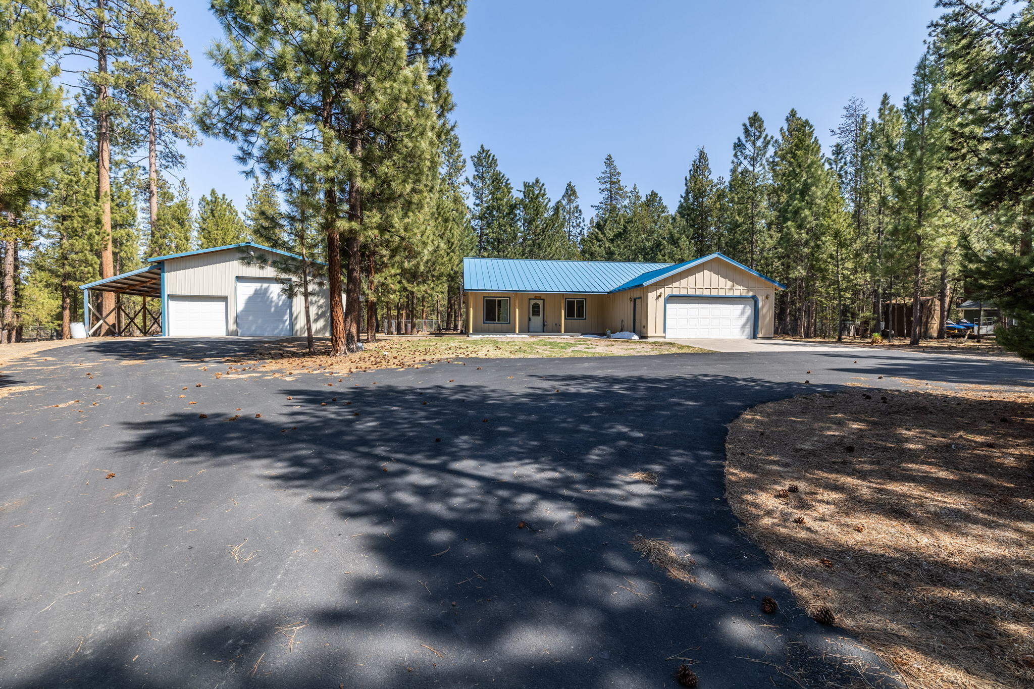 52140 Foxtail Road La Pine, OR 97739 - Photo 2 of 36 FOXTAIL 4