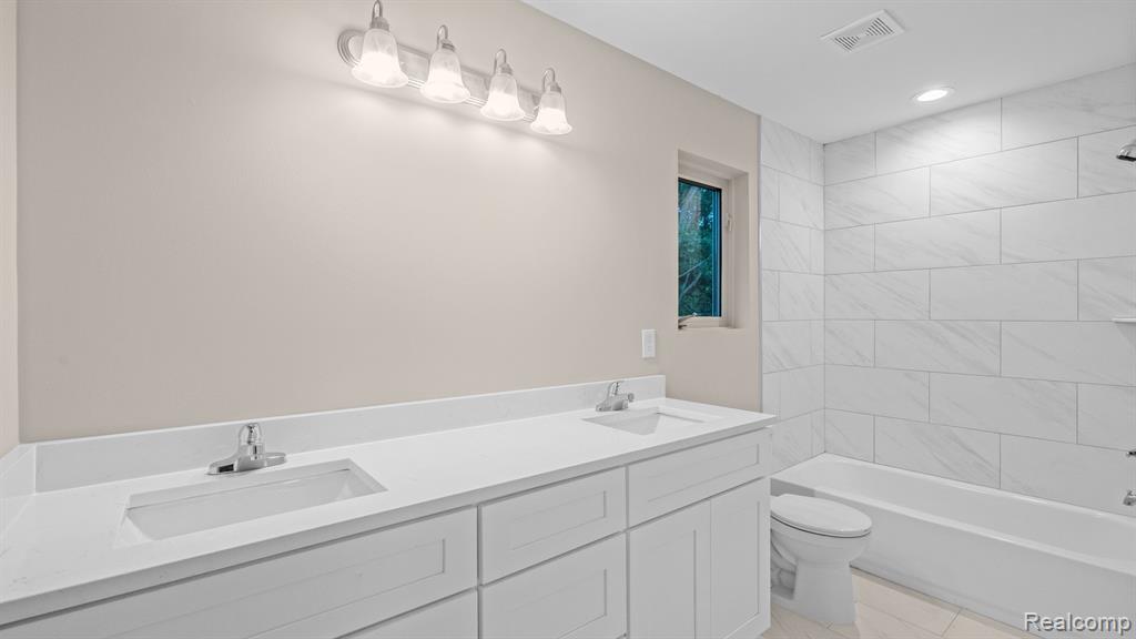 3237 Longview Avenue Rochester Hills, MI 48307 - Photo 18 of 36