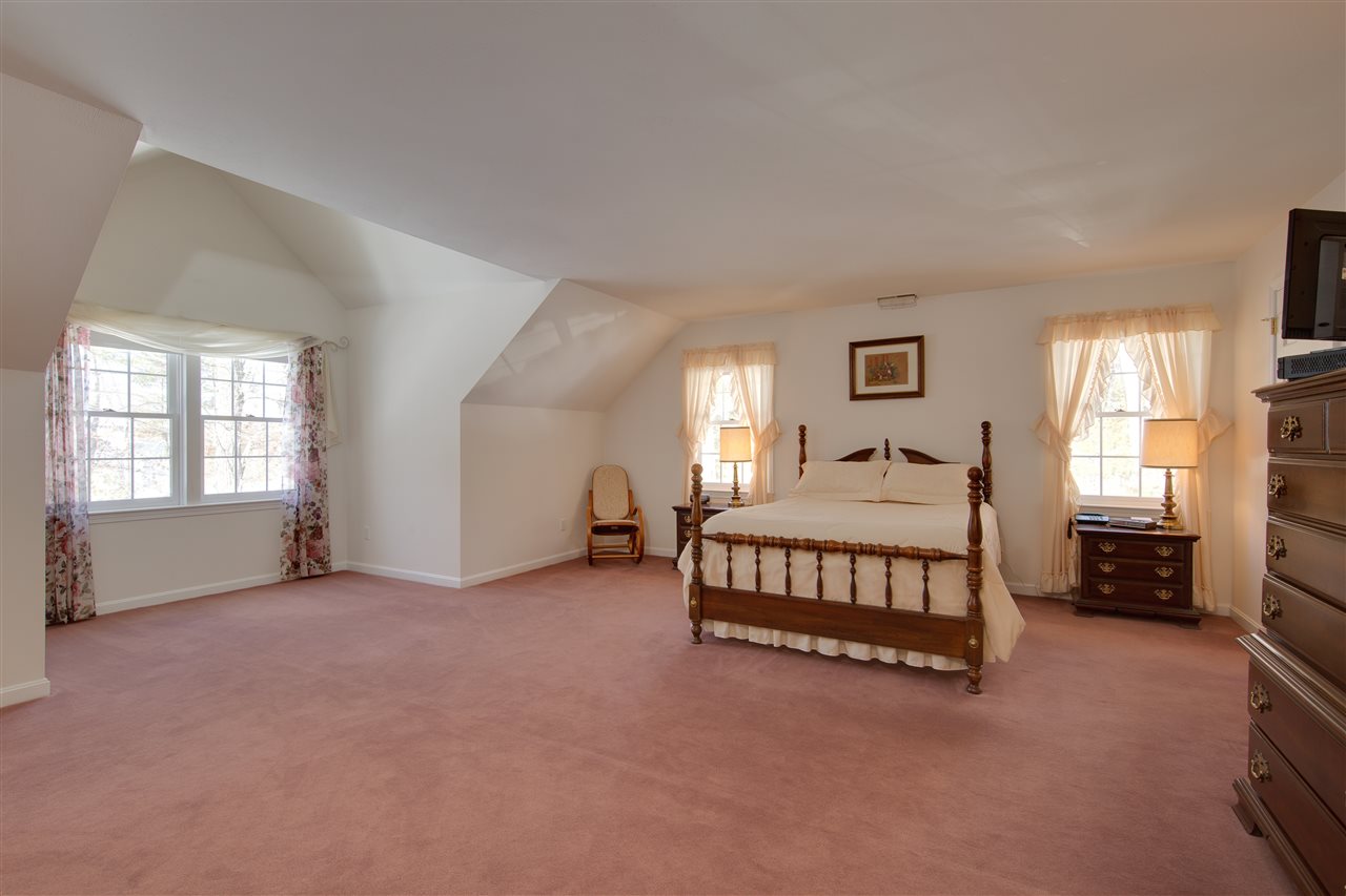 41 Nartoff Road Hollis, NH 03049 - Photo 16 of 24