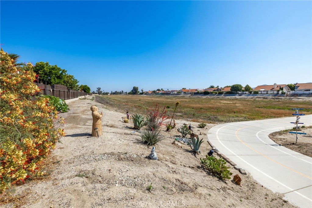 29350 Murrieta Road Menifee, CA 92586 - Photo 21 of 25