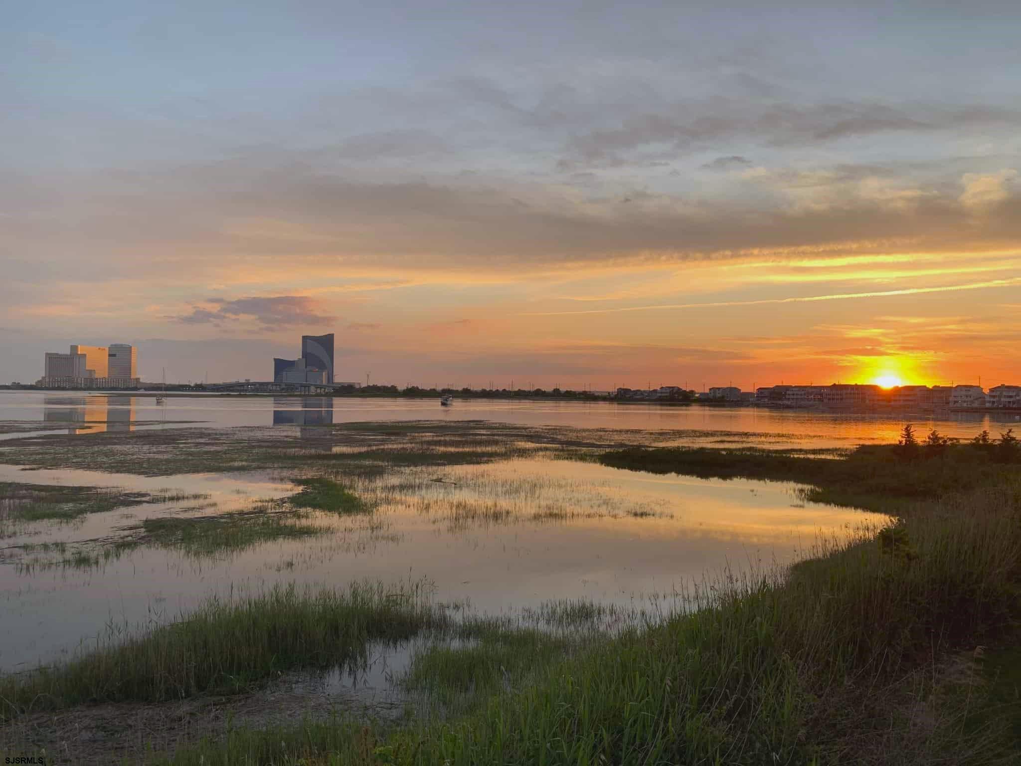 12 Gull Cove Brigantine, NJ 08203 - Photo 6 of 50 a view of an ocean from a city