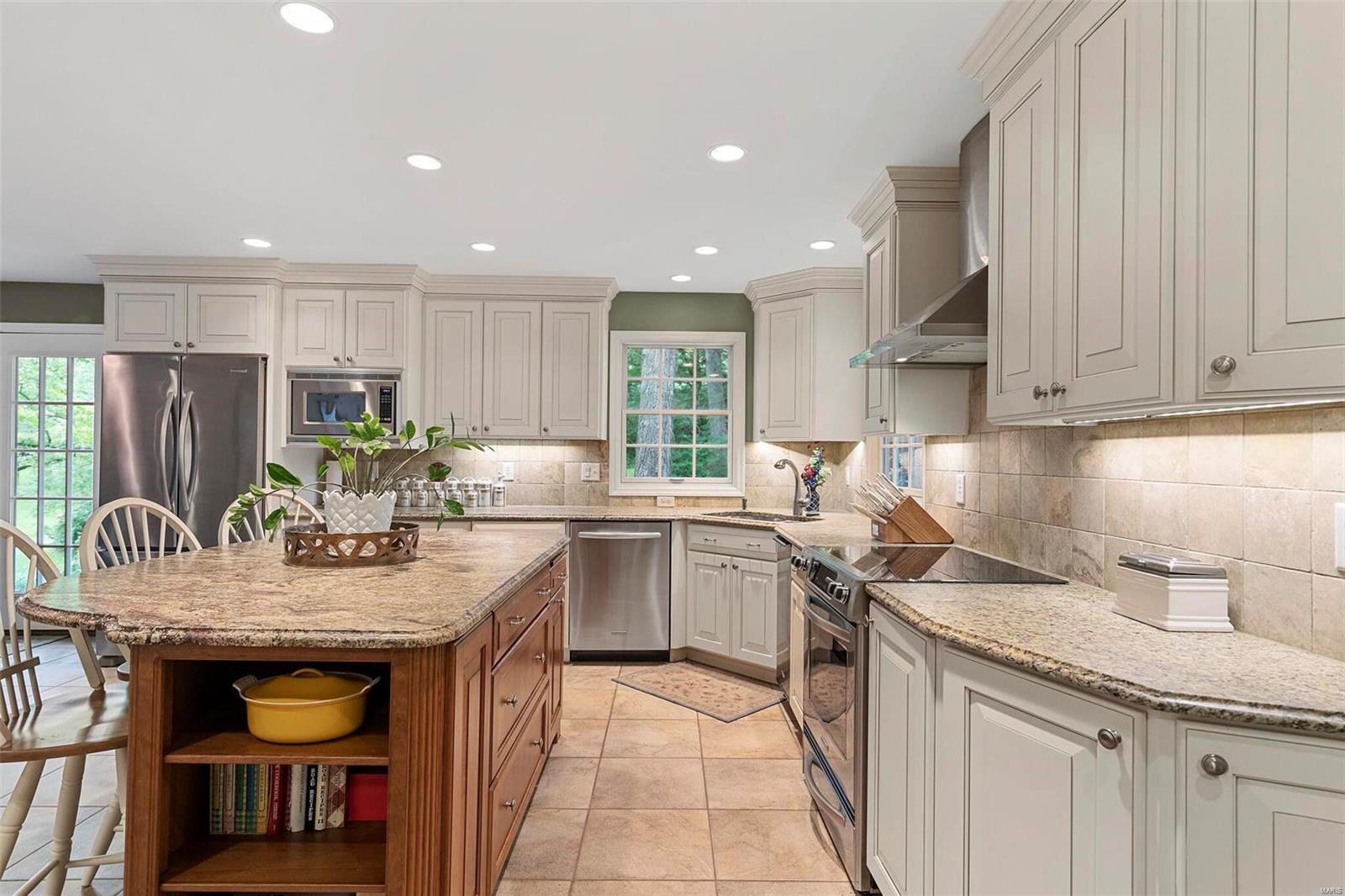 12819 Huntercreek Road St. Louis, MO 63131 - Photo 23 of 67 Gallery Image 23