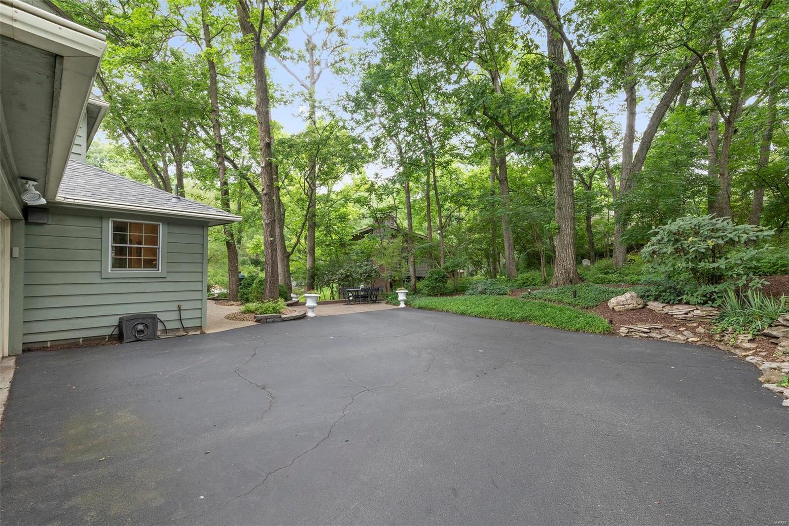 12819 Huntercreek Road St. Louis, MO 63131 - Photo 54 of 67 Gallery Image 54