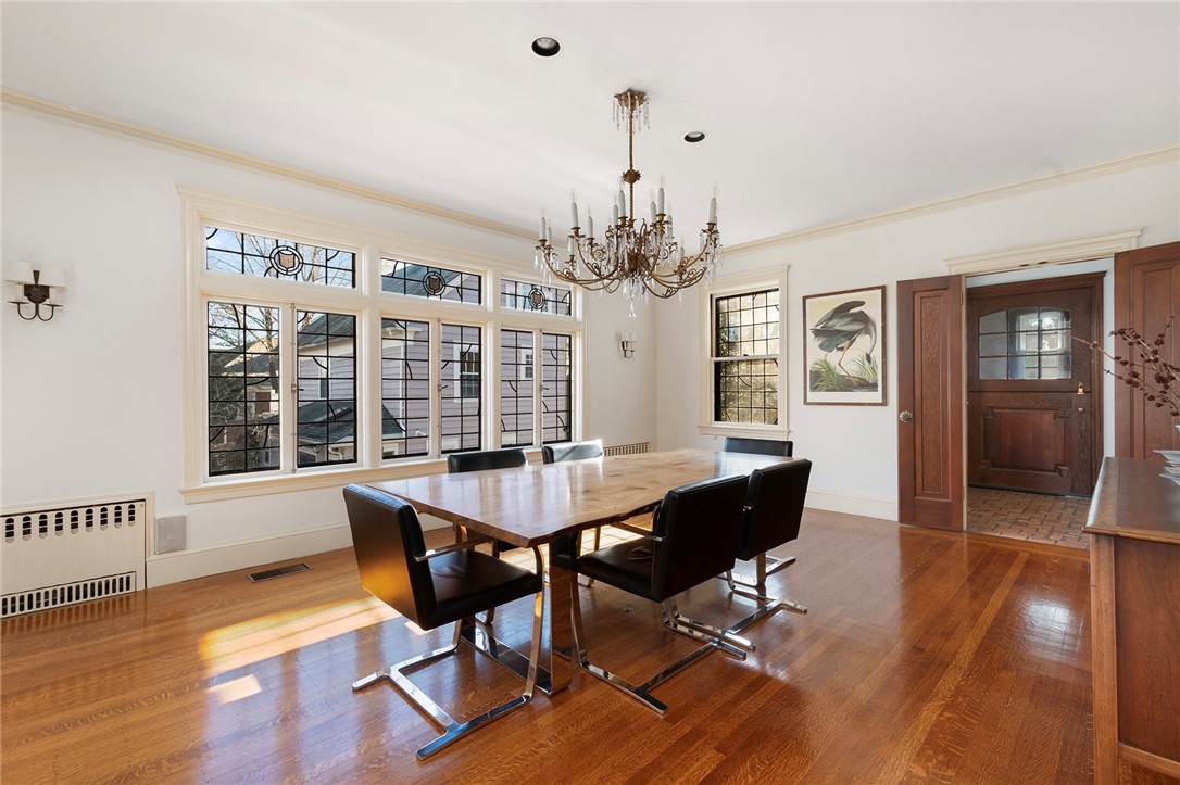 82 Freeman Parkway Providence, RI 02906 - Photo 14 of 48