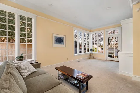 $2,195,000 | 82 Freeman Parkway, Providence, RI 02906