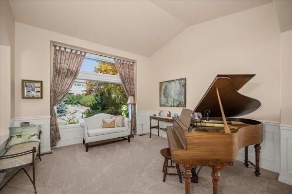 $879,900 | 8816 East Woodland Park Drive, Spokane, WA 99217