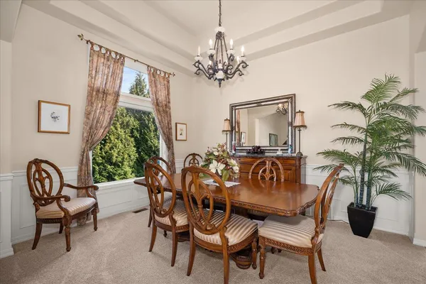 $879,900 | 8816 East Woodland Park Drive, Spokane, WA 99217