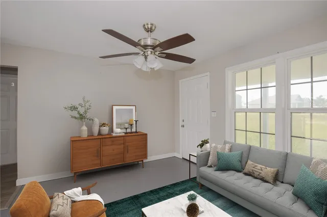 $117,500 | 105 East Cornwall Street, Rockport, TX 78382