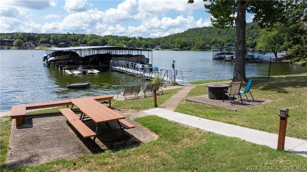 $189,000 | 127 Shorecrest Avenue, Camdenton, MO 65020