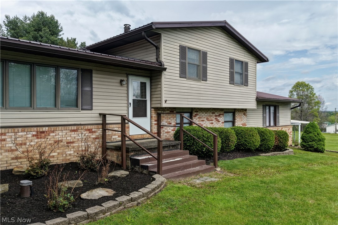 9316 Baer Road Marshallville, OH 44645 - Photo 8 of 49