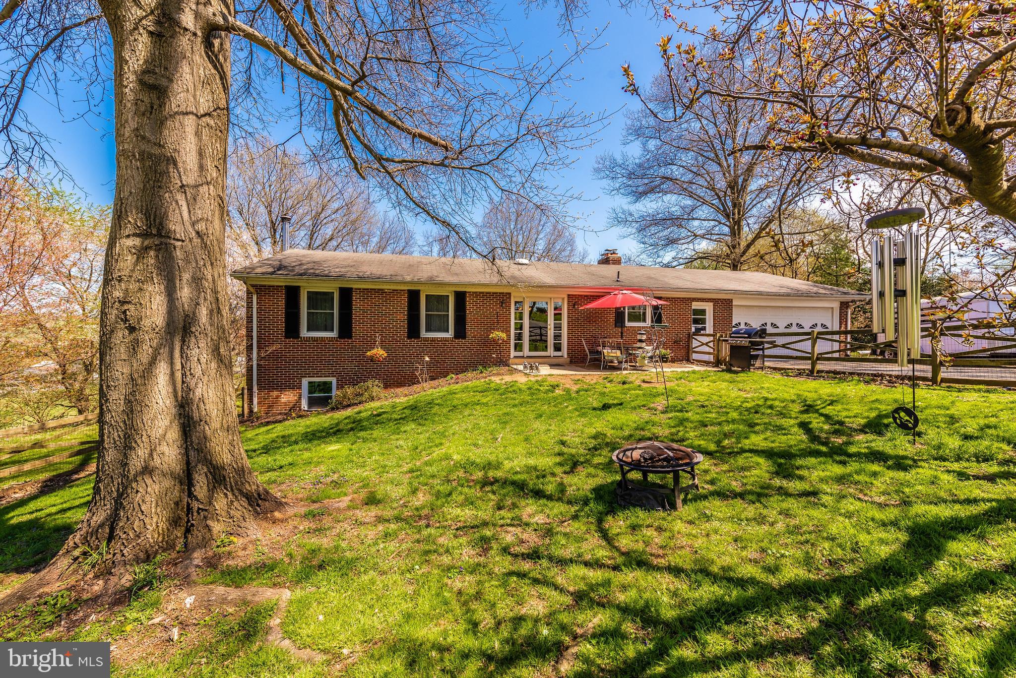 27455 Clarksburg Road Damascus, MD 20872 - Photo 33 of 57 front of home