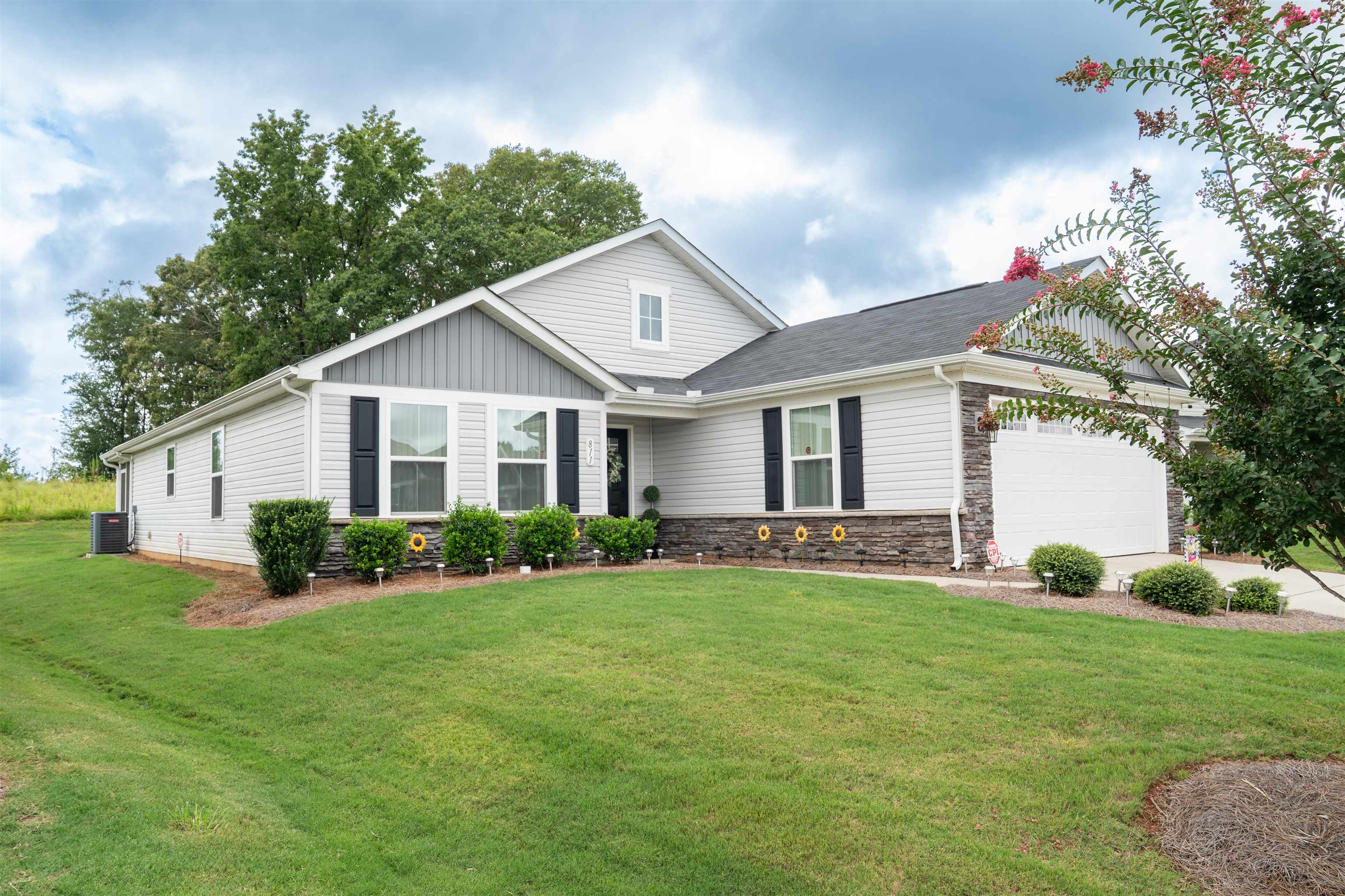 811 Shadow Oak Court Boiling Springs, SC 29316 - Photo 1 of 34