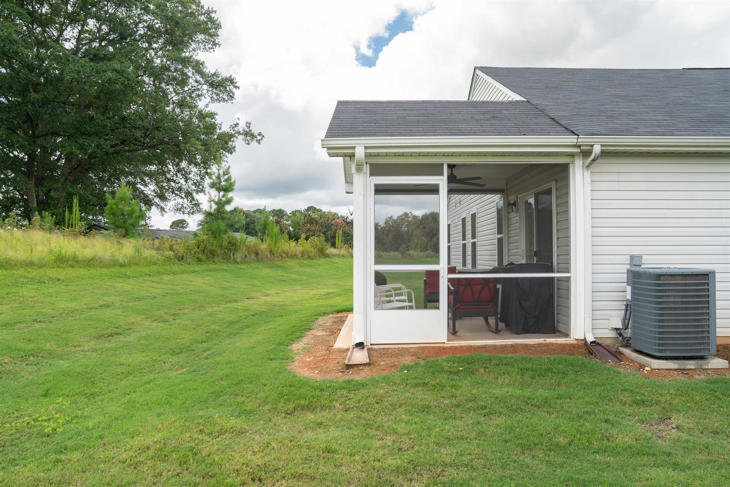 811 Shadow Oak Court Boiling Springs, SC 29316 - Photo 6 of 34