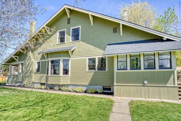 $475,000 | 407 East Main Street, Weiser, ID 83672