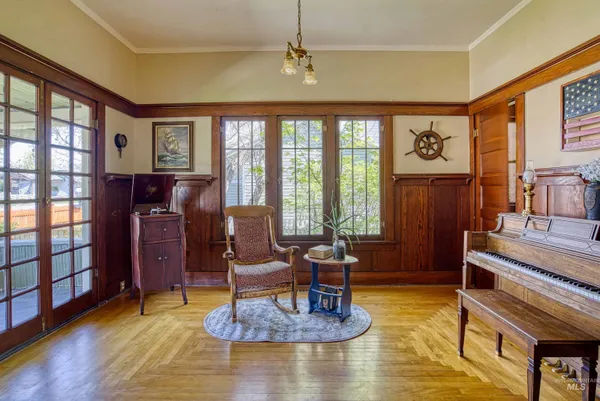 $475,000 | 407 East Main Street, Weiser, ID 83672