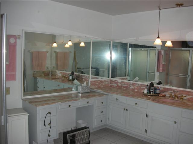 1759 Vía Entrada Fallbrook, CA 92028 - Photo 14 of 25 Gallery Image 14