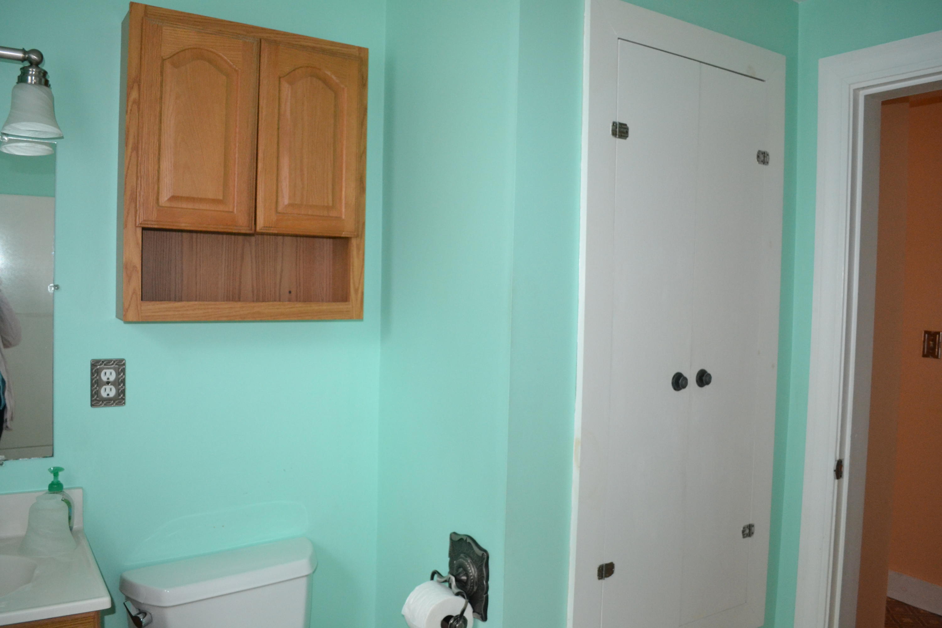 61 Harding Street Biddeford, ME 04005 - Photo 12 of 17 1ST FLOOR BATH