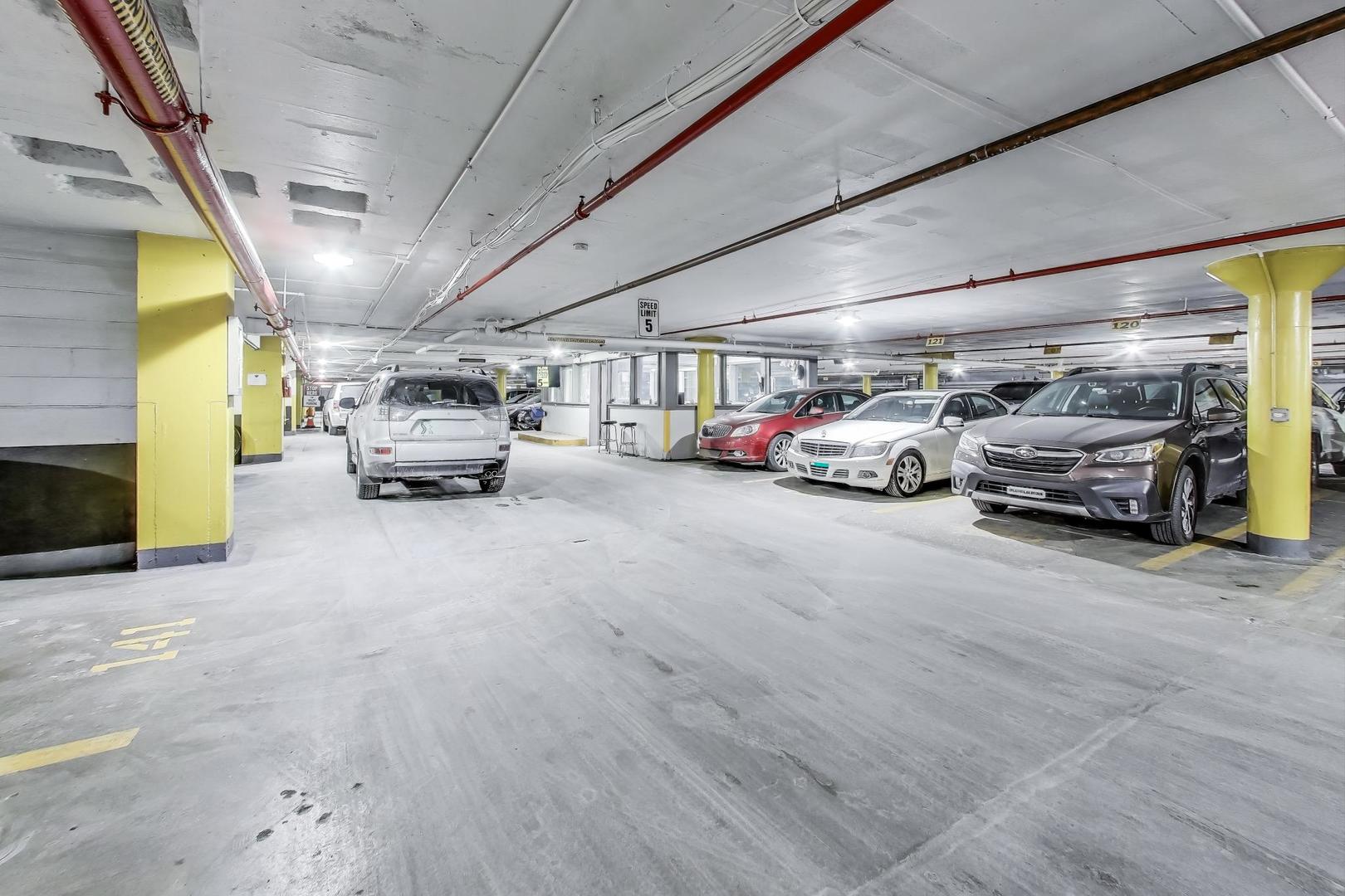 6301 North Sheridan Road, Unit 4A Chicago, IL 60660 - Photo 29 of 63 Gallery Image 29