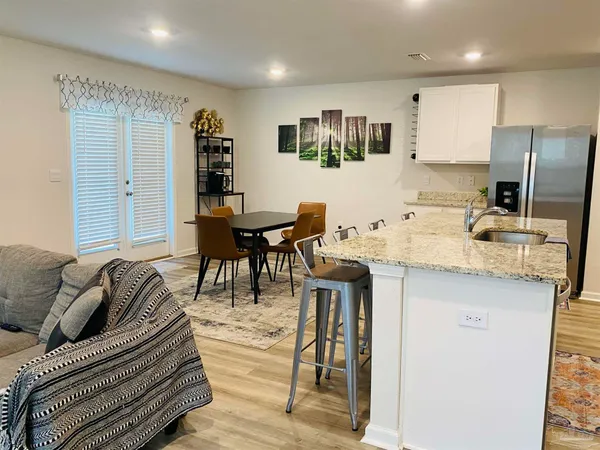 $2,400 | 9845 Beulah Road, Pensacola, FL 32526