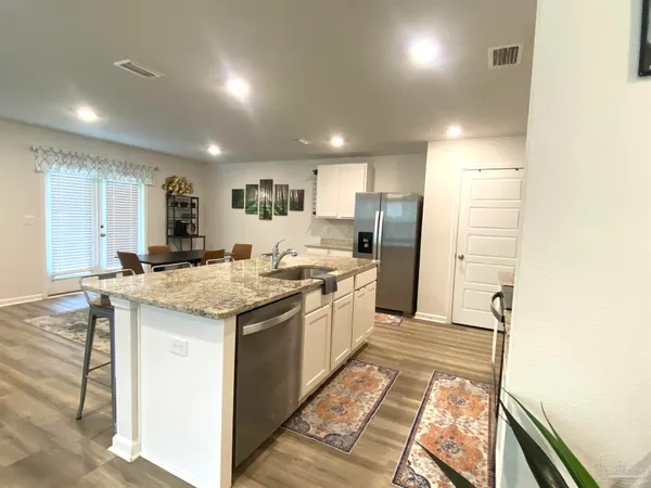 $2,400 | 9845 Beulah Road, Pensacola, FL 32526