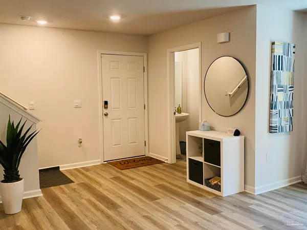 $2,400 | 9845 Beulah Road, Pensacola, FL 32526