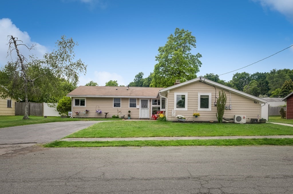 6 Wellesley Road Beverly, MA 01915 - Photo 8 of 28 Gallery Image 8