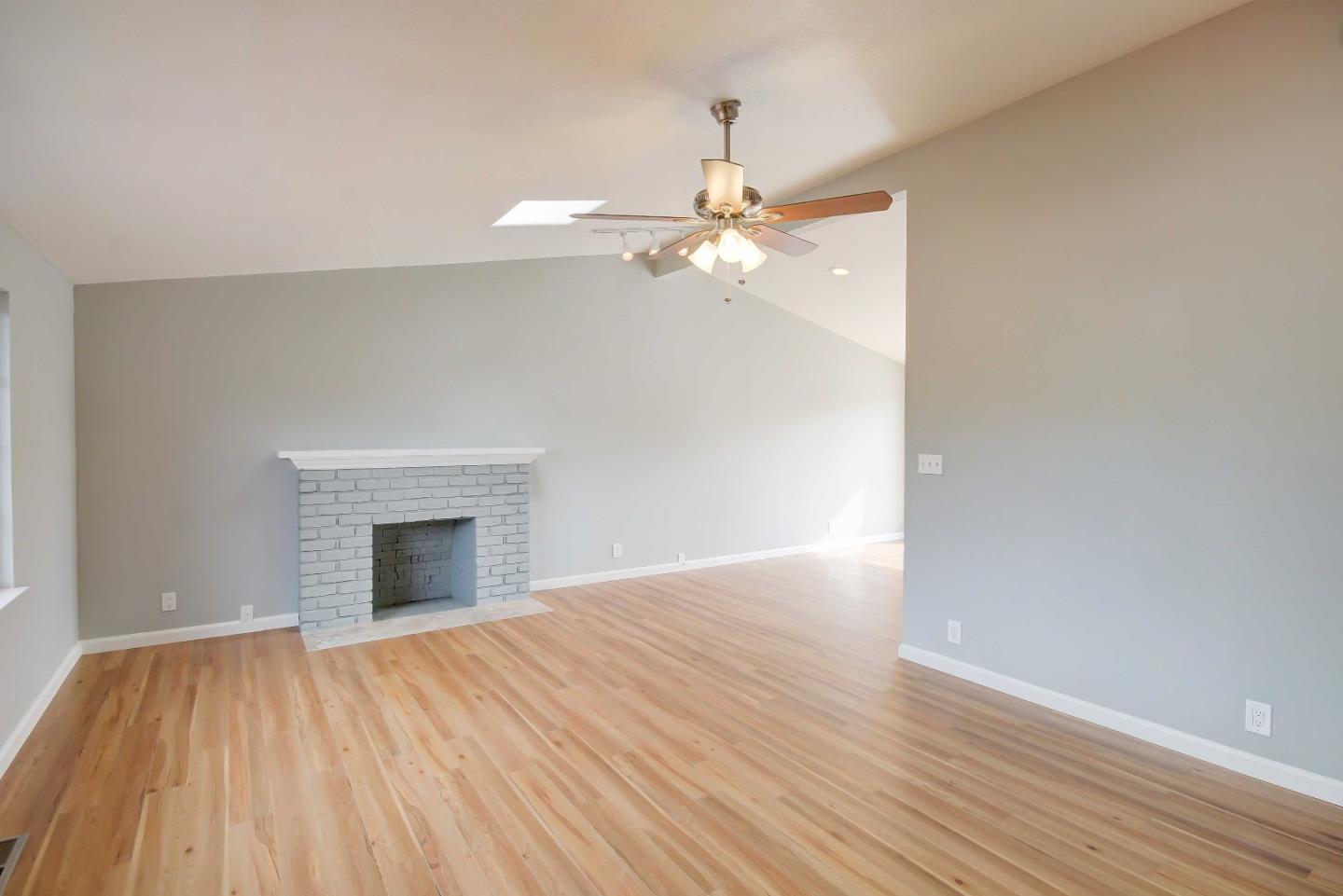 248 Beach Road Marina, CA 93933 - Photo 3 of 12 Gallery Image 3