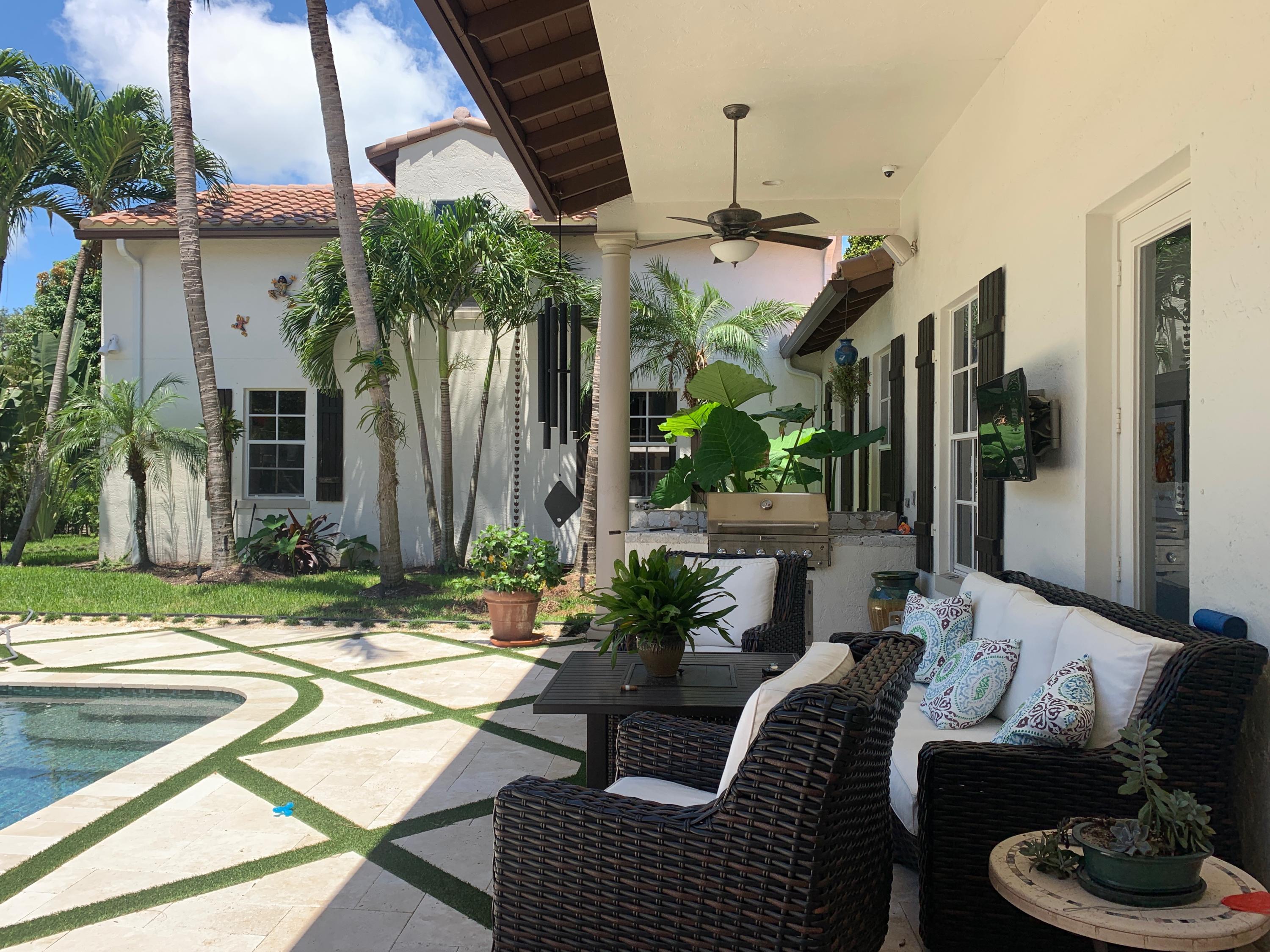 108 Santander Drive Jupiter, FL 33458 - Photo 17 of 19 Loggia 1