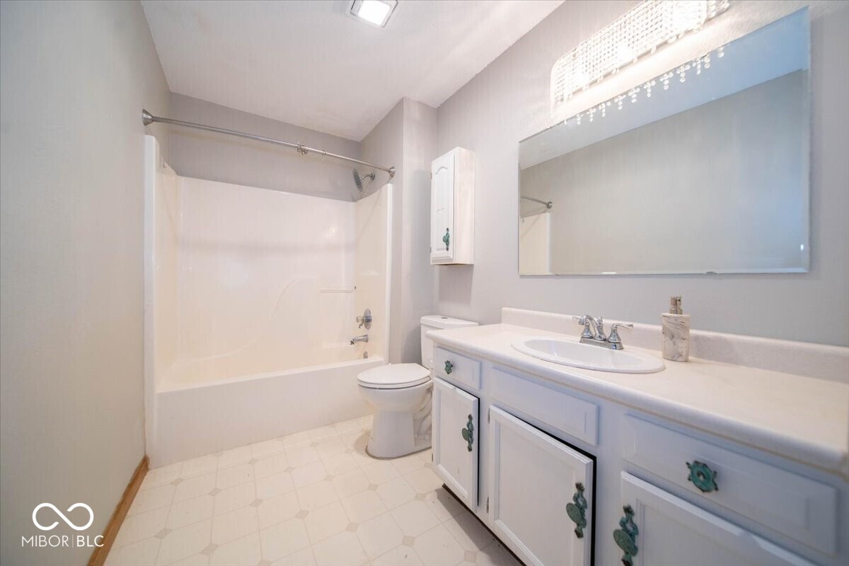 725 Lake Shore Road Franklin, IN 46131 - Photo 17 of 25 Gallery Image 17