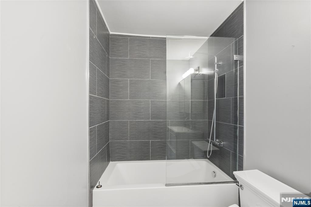 10 Bergen Ridge Road North Bergen, NJ 07047 - Photo 13 of 22