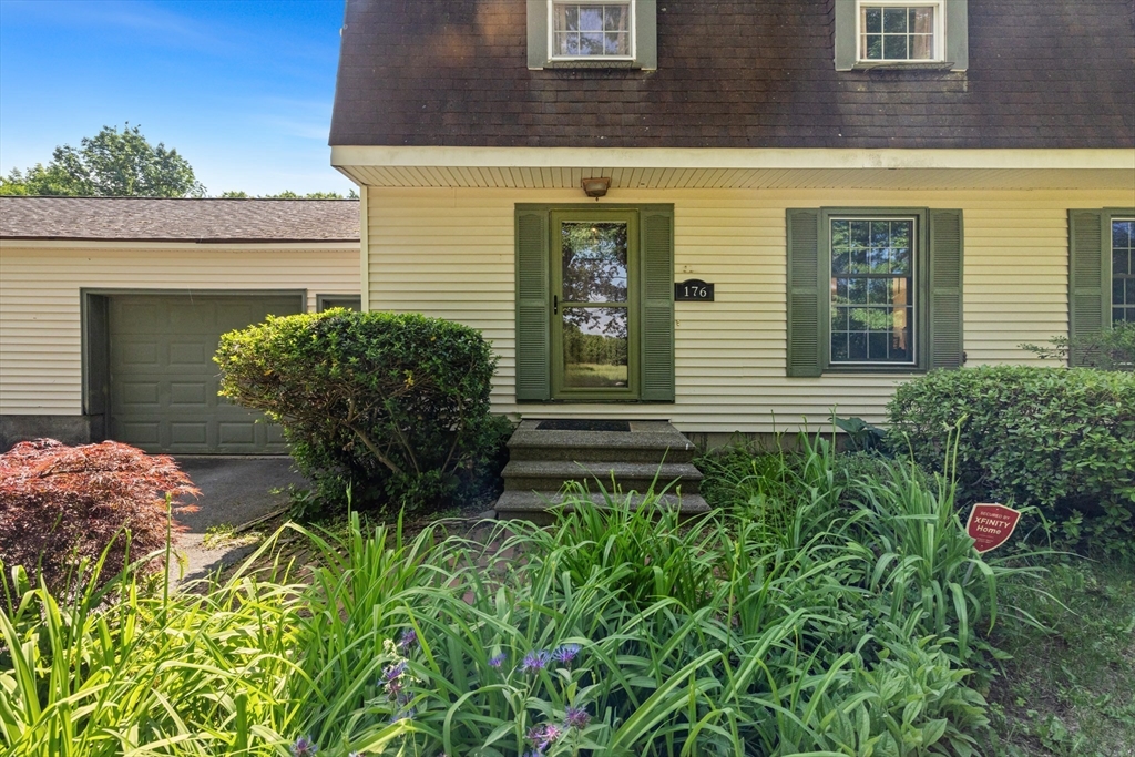 176 Davis Road Westminster, MA 01473 - Photo 5 of 37