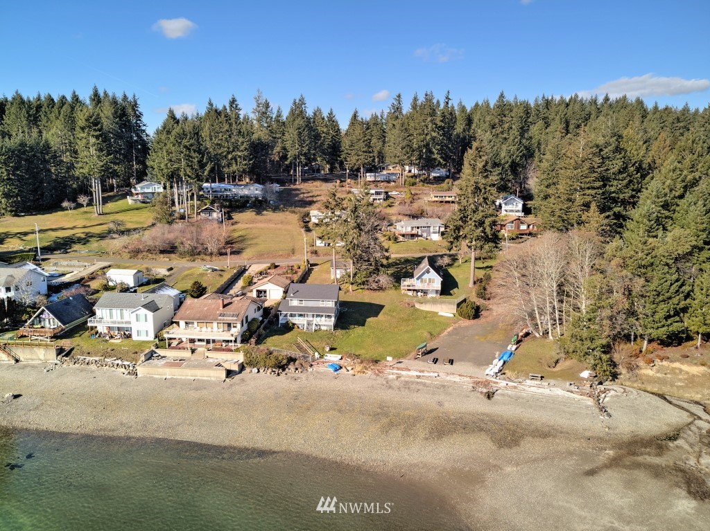 18 East Rauschert Road Grapeview, WA 98546 - Photo 1 of 14 Gallery Image 1