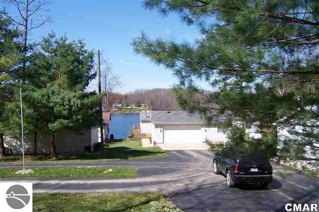 6489 Redman Road Harrison, MI 48625 - Photo 23 of 24 1773772-22.JPG