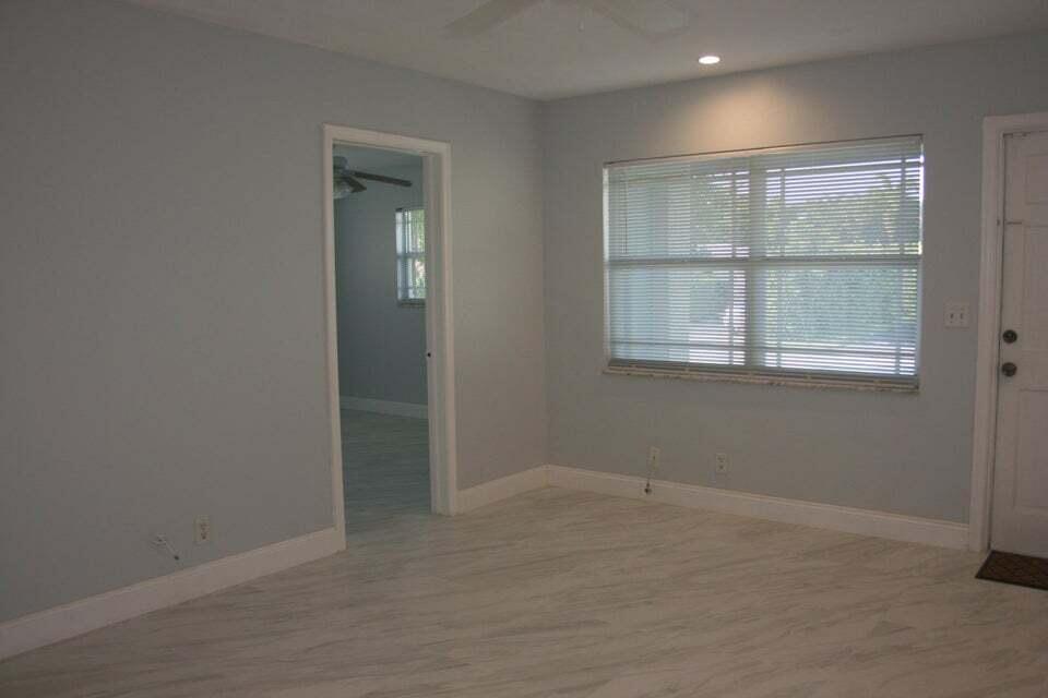 501 Northeast 17th Street Boca Raton, FL 33432 - Photo 30 of 50 503 Living Room