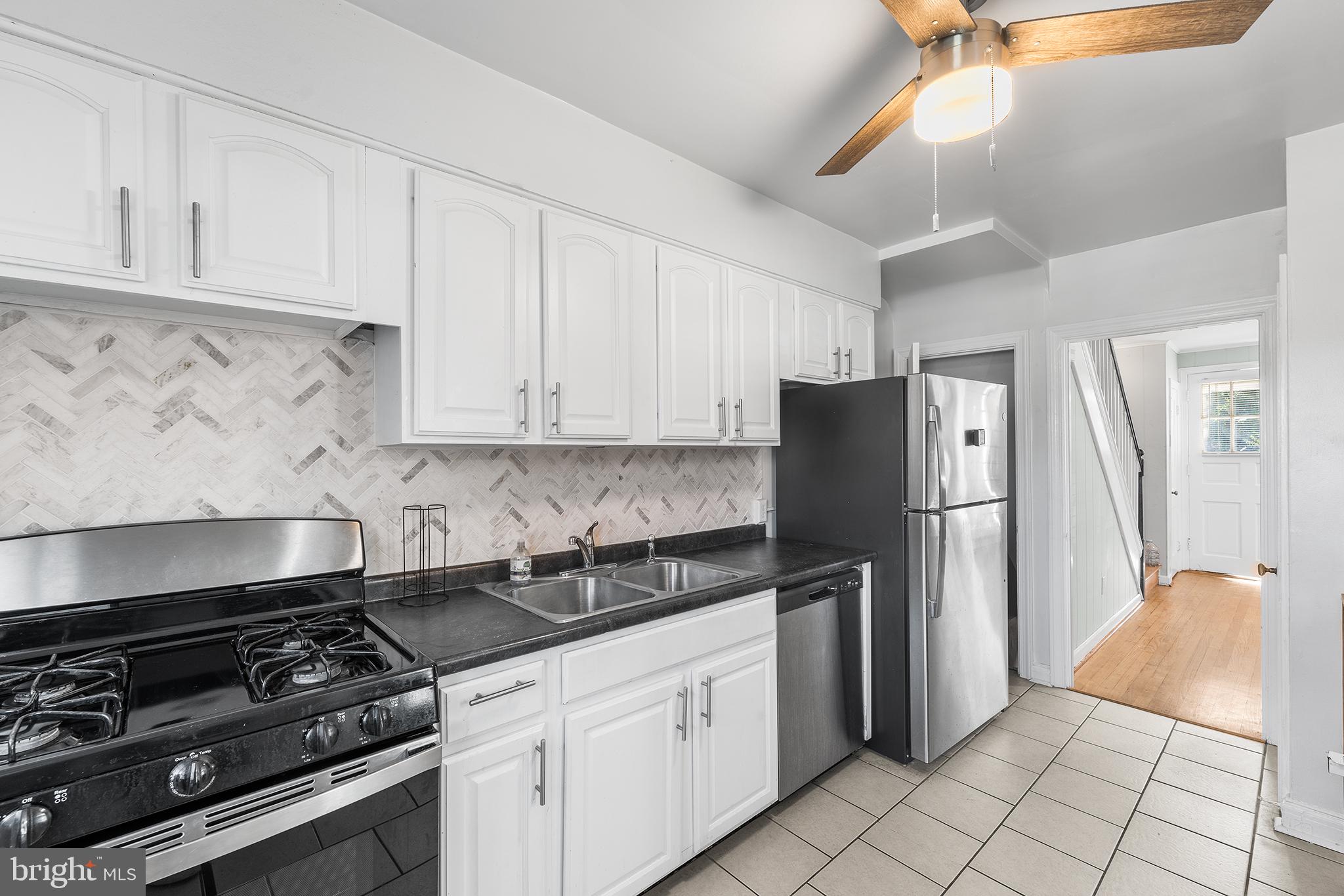 1100 Andover Road Baltimore, MD 21218 - Photo 8 of 27