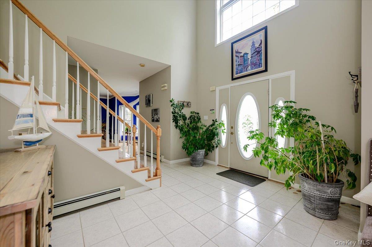 24 Muscoot Road East Mahopac, NY 10541 - Photo 3 of 46