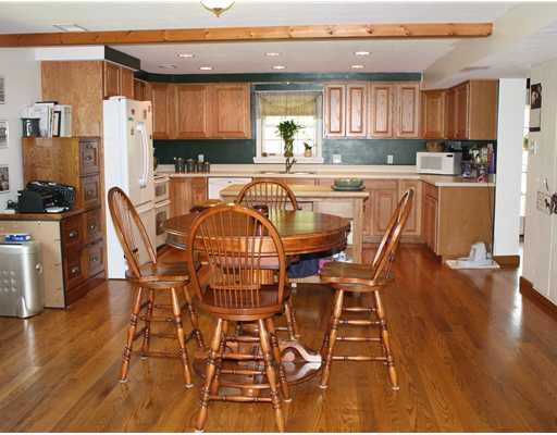 259 Barrell Valley Road Spring Church, PA 15686 - Photo 4 of 18 Kitchen.