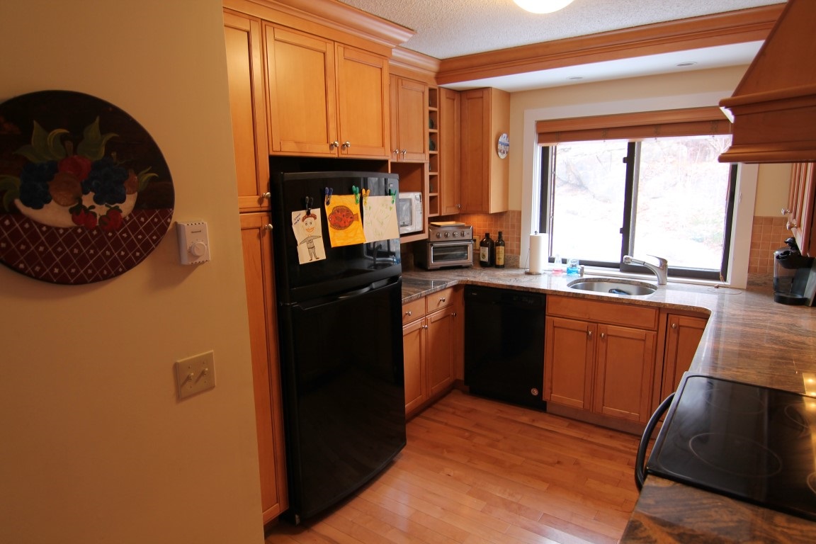 33 Clearbrook Road Lincoln, NH 03251 - Photo 2 of 25